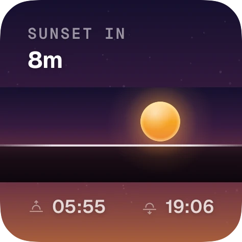 Small widget: sunset in 8 minutes, the sun on the horizon, sunrise 05:55 and sunset 19:06